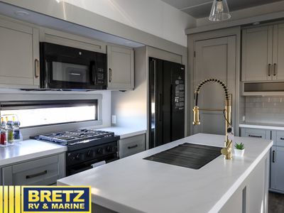 2026 Brinkley Model Z - Photo 13