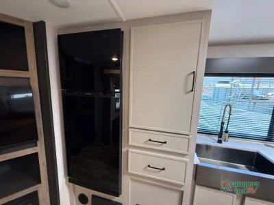 2025 Forest River RV Vibe — photo 8 view