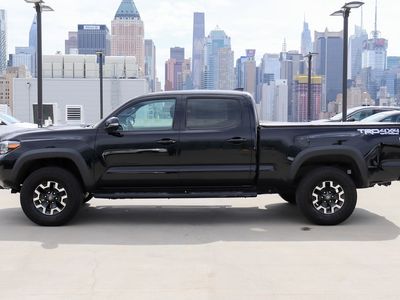 2023 Toyota Tacoma - Photo 2