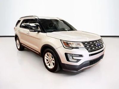 2017 Ford Explorer — rear three-quarter view