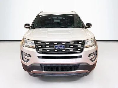 2017 Ford Explorer — side profile view