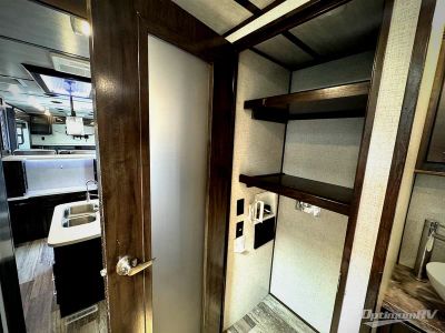 2021 Dutchmen Yukon — photo 9 view