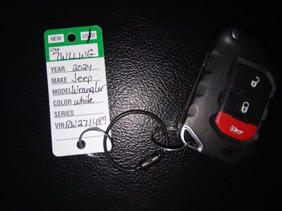 2024 Jeep Wrangler - Photo 15