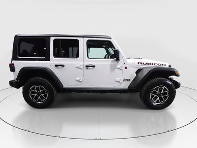 2024 Jeep Wrangler - Photo 8