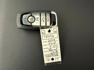 2026 Ford F-150 Lariat Truck V8 - Photo 37