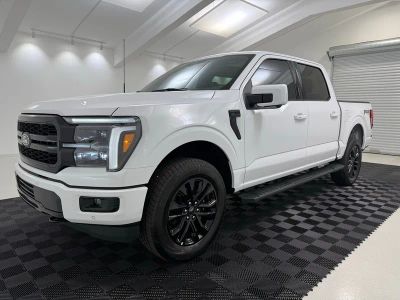 2026 Ford F-150 Lariat Truck V8 - Photo 3