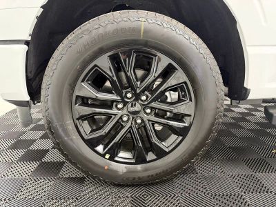 2026 Ford F-150 Lariat Truck V8 - Photo 12