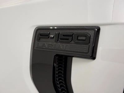 2026 Ford F-150 Lariat Truck V8 - Photo 11