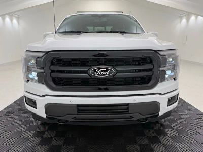 2026 Ford F-150 Lariat Truck V8 - Photo 2