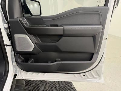 2026 Ford F-150 Lariat Truck V8 - Photo 35