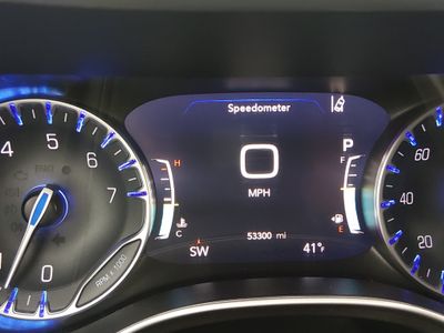 2024 Chrysler Pacifica — photo 14 view