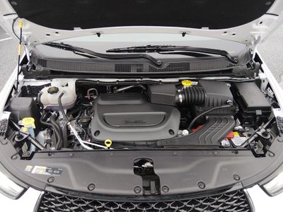 2024 Chrysler Pacifica — photo 9 view