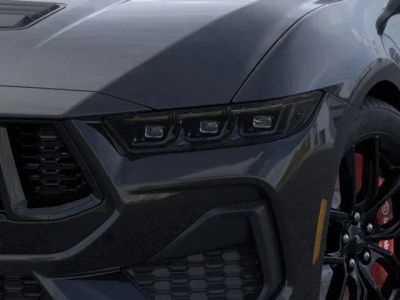 2026 Ford Mustang - Photo 18