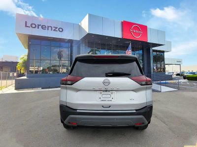 2023 Nissan Rogue — detail view