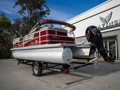 2014 Sun Tracker 20DLX Signature Series - Photo 5