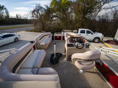 2014 Sun Tracker 20DLX Signature Series - Photo 23