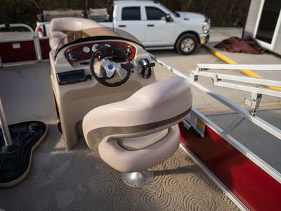 2014 Sun Tracker 20DLX Signature Series - Photo 25