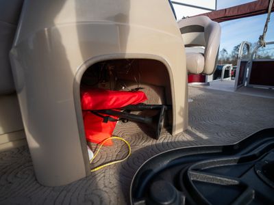 2014 Sun Tracker 20DLX Signature Series - Photo 22