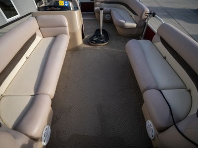 2014 Sun Tracker 20DLX Signature Series - Photo 10