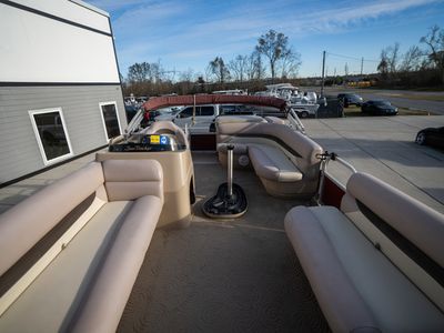 2014 Sun Tracker 20DLX Signature Series - Photo 9