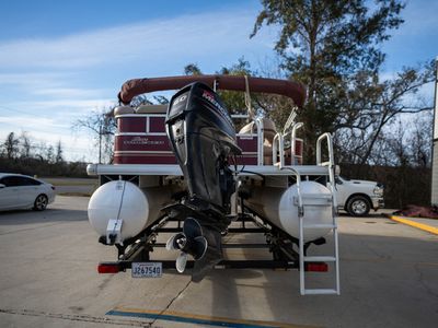 2014 Sun Tracker 20DLX Signature Series - Photo 4