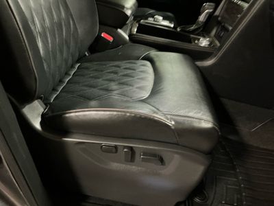 2021 Nissan Armada — photo 13 view