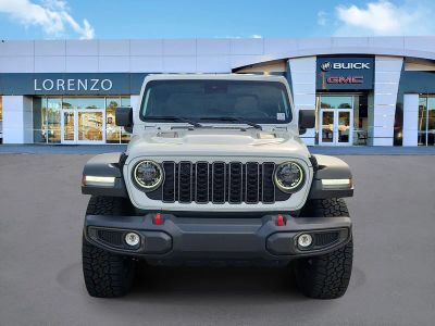 2025 Jeep Gladiator — side profile view