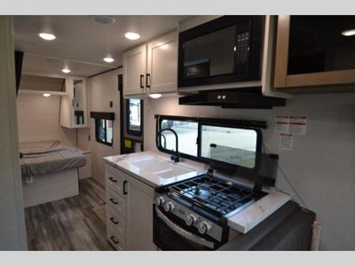 2026 Jayco Jay Flight SLX - Photo 8