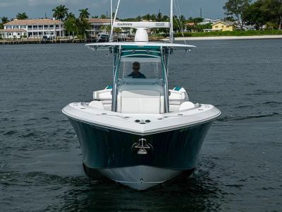 2020 Bahama 41 — rear three-quarter view