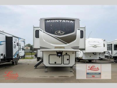2024 Montana 3941FO — rear three-quarter view