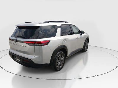2025 Nissan Pathfinder — photo 7 view