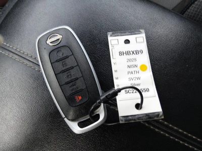 2025 Nissan Pathfinder — photo 15 view