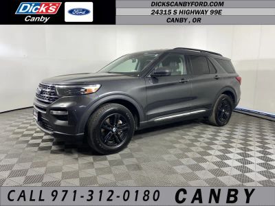 2020 Ford Explorer XLT in Gray — front three-quarter view
