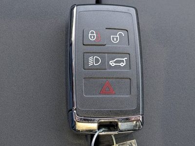 2026 Land Rover Range Rover Evoque - Photo 30