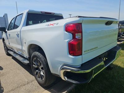 2022 Chevrolet Silverado — detail view