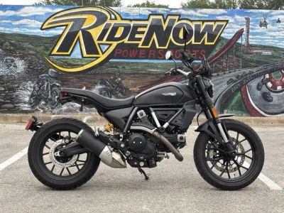 2025 Ducati Scrambler Nightshift — front three-quarter view