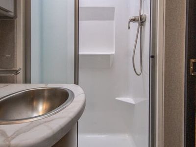 2026 Thor Motor Coach Inception - Photo 25