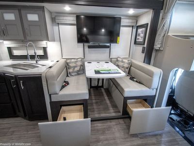2026 Thor Motor Coach Inception - Photo 13