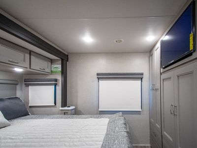 2026 Thor Motor Coach Inception - Photo 28