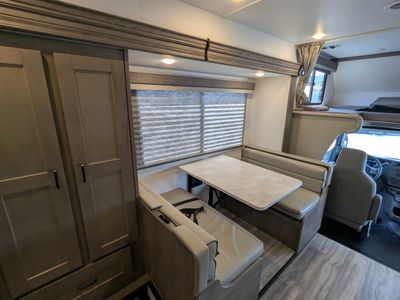 2025 Gulf Stream Conquest Class C - Photo 12