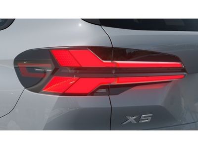 2026 BMW X5 xDrive40i — photo 8 view