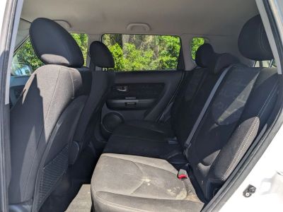 2012 Kia Soul — photo 18 view