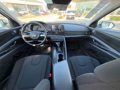 2026 Hyundai Elantra — photo 14 view