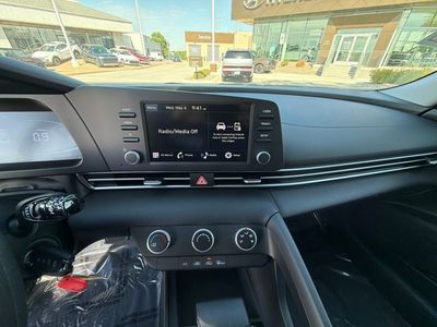 2026 Hyundai Elantra — photo 21 view