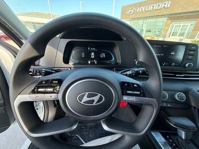 2026 Hyundai Elantra — photo 19 view