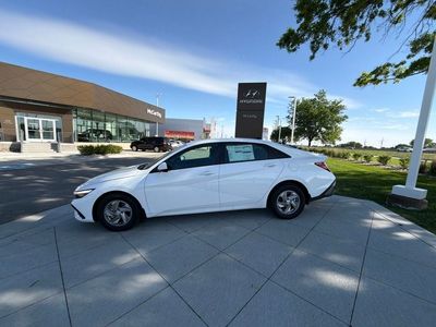 2026 Hyundai Elantra — side profile view