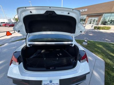 2026 Hyundai Elantra — photo 10 view