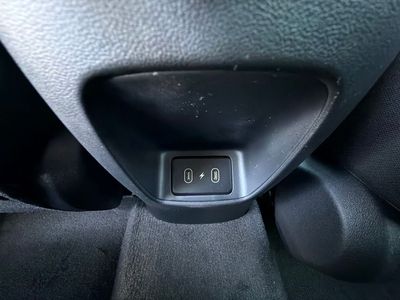 2026 Hyundai Elantra — photo 13 view