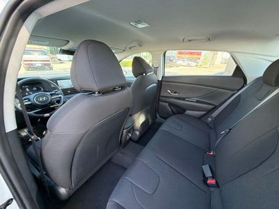 2026 Hyundai Elantra — photo 12 view