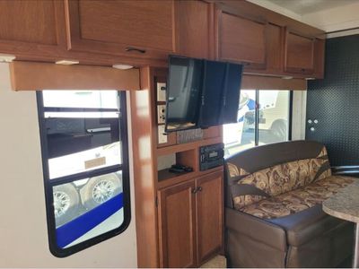 2012 Pacific Coachworks Powerlite - Photo 14